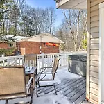Arrowhead Lake Home With Hot Tub, 12 Mi To Ski!