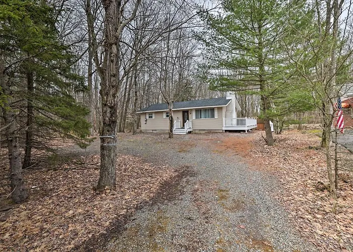 Arrowhead Lake Home With Hot Tub, 12 Mi To Ski!